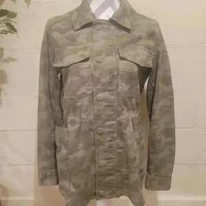 Caslon Camouflage Utility Jacket Snap Closure Size SMALL Pockets Cinch Waist.
